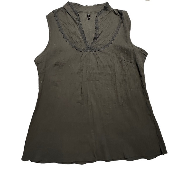 Mariposa sleeveless v-neck tunic - Picture 1 of 4